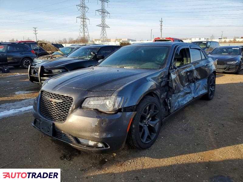 Chrysler 300C 2022 3