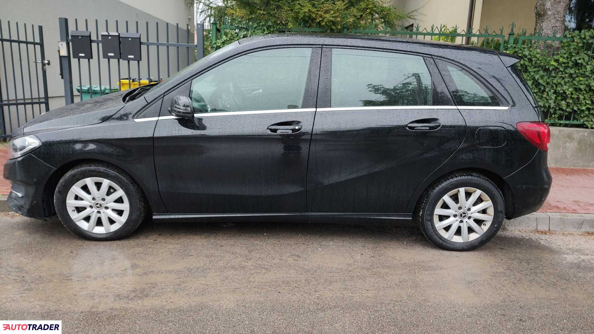 Mercedes B-klasa 2018 1.4 109 KM Mercedes B-klasa 2018 1.4 109 KM
