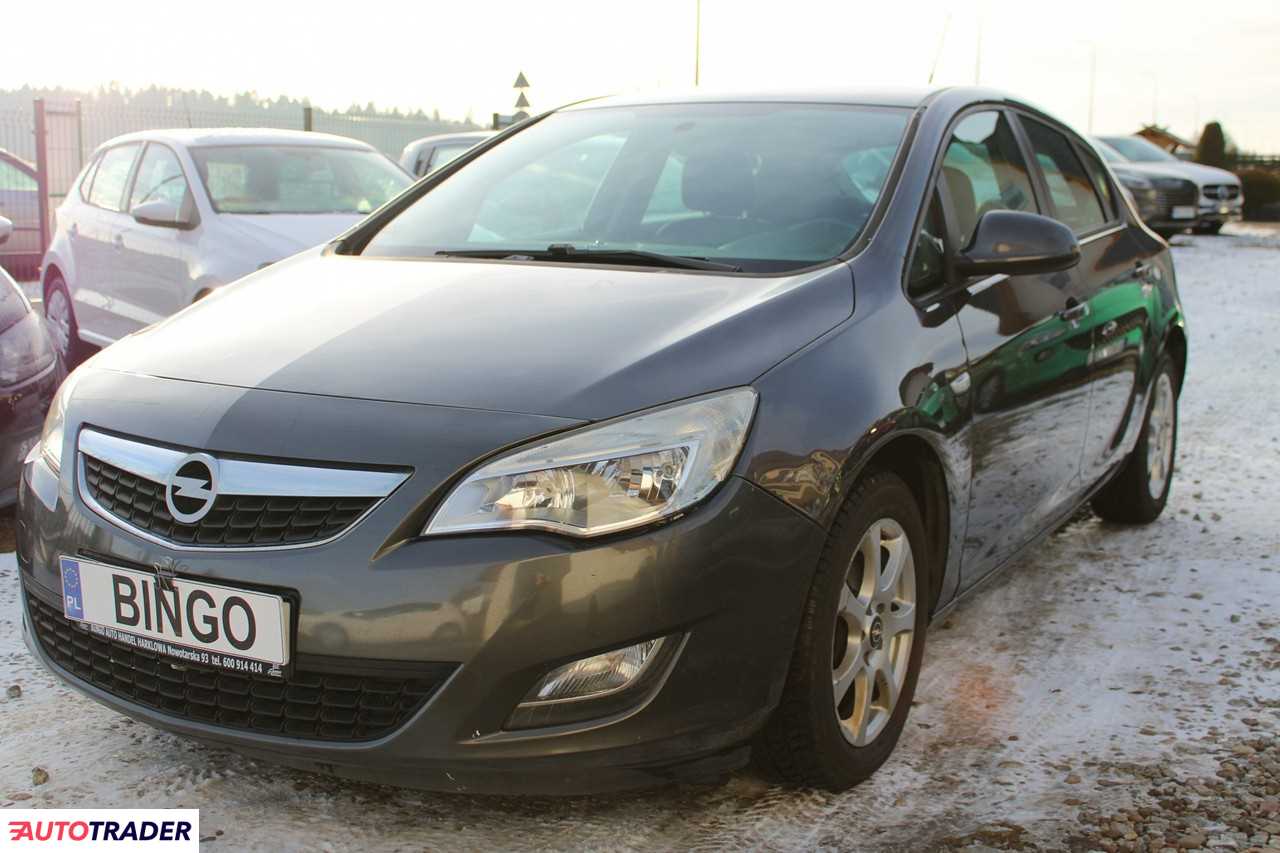 Opel Astra 2009 1.6 116 KM