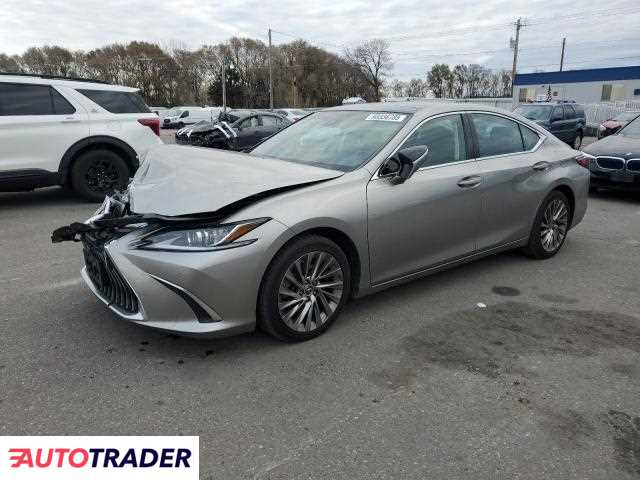 Lexus ES 2019 3