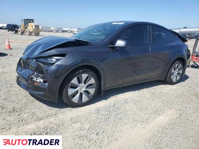 Tesla Model Y 2024 Tesla Model Y 2024