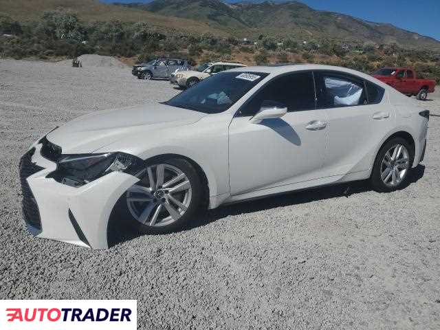 Lexus IS 2021 2