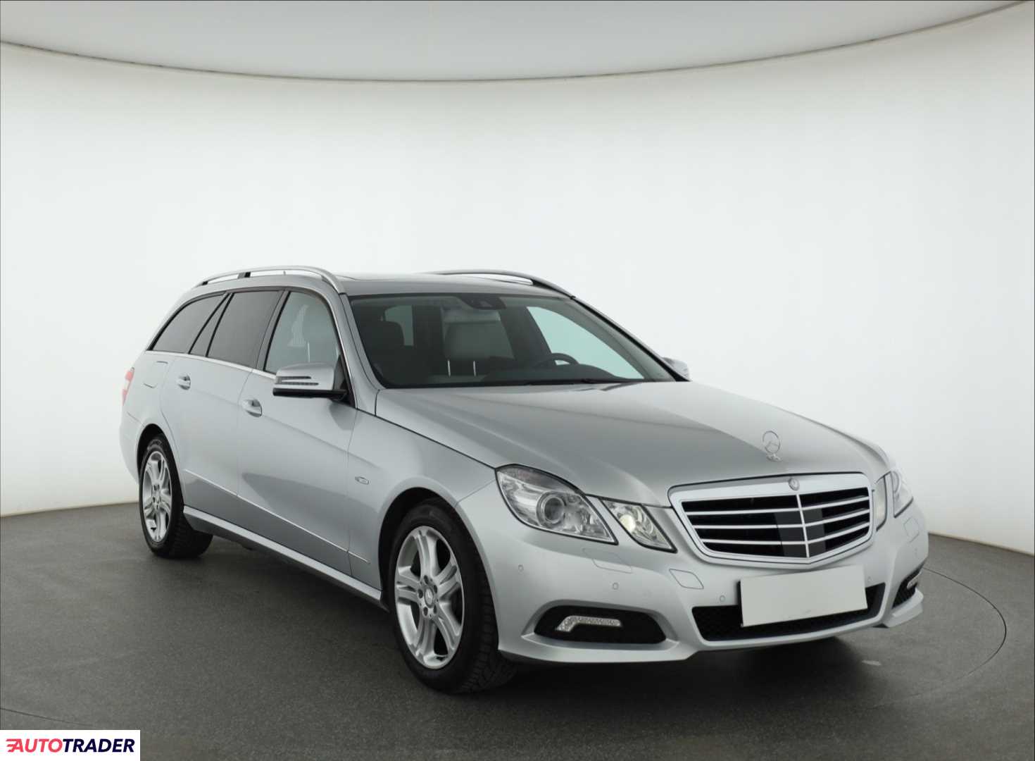 Mercedes E-klasa 2010 3.5 288 KM