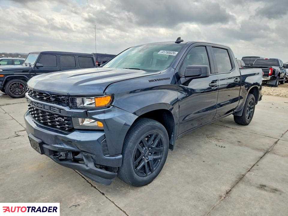 Chevrolet Silverado 2022 2