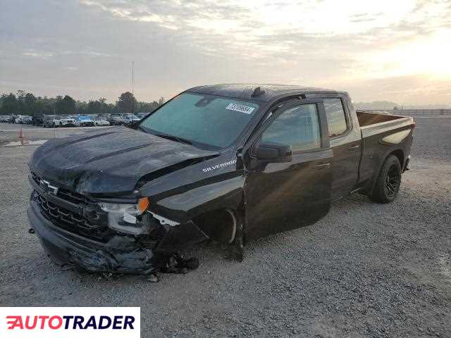 Chevrolet Silverado 2021 5