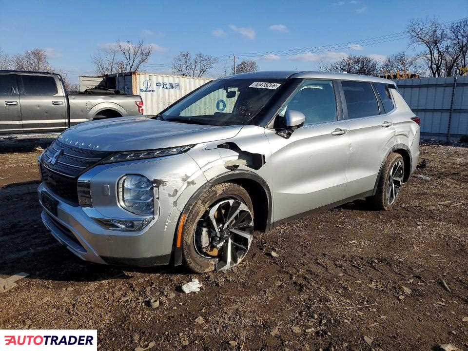 Mitsubishi Outlander 2024 2