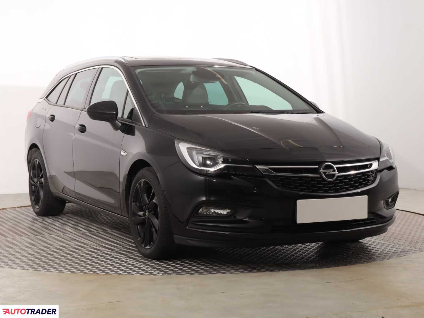 Opel Astra 2017 1.6 197 KM