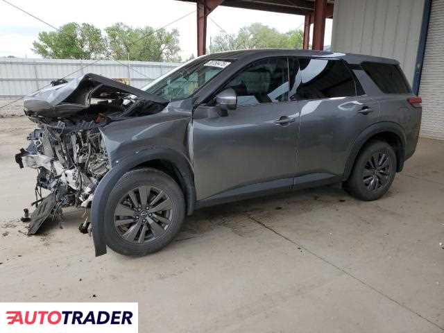 Nissan Pathfinder 2022 3