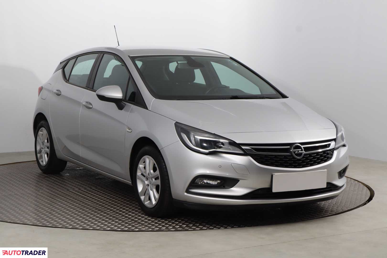 Opel Astra 1.4 123 KM 2018r. (Piaseczno)