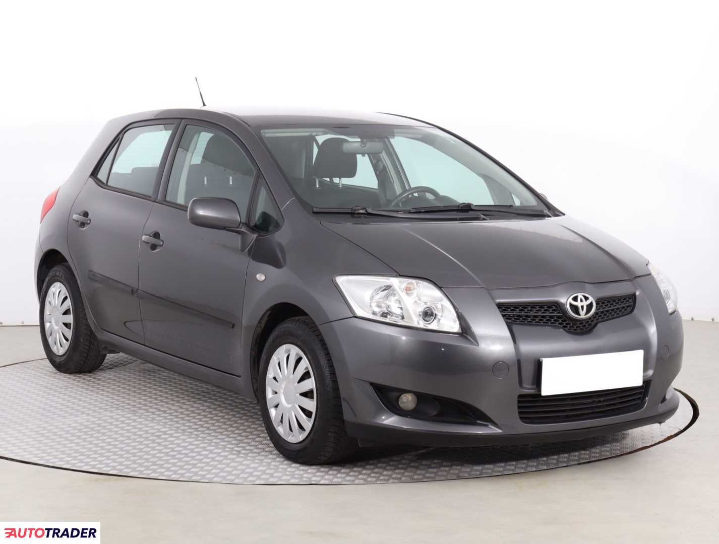 Toyota Auris 2009 1.4 88 KM