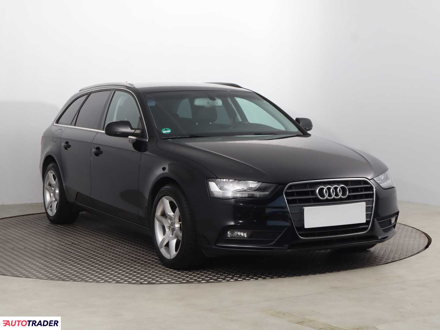 Audi A4 2014 2.0 147 KM Audi A4 2014 2.0 147 KM