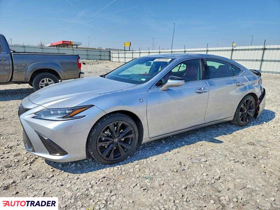 Lexus ES 2023 3