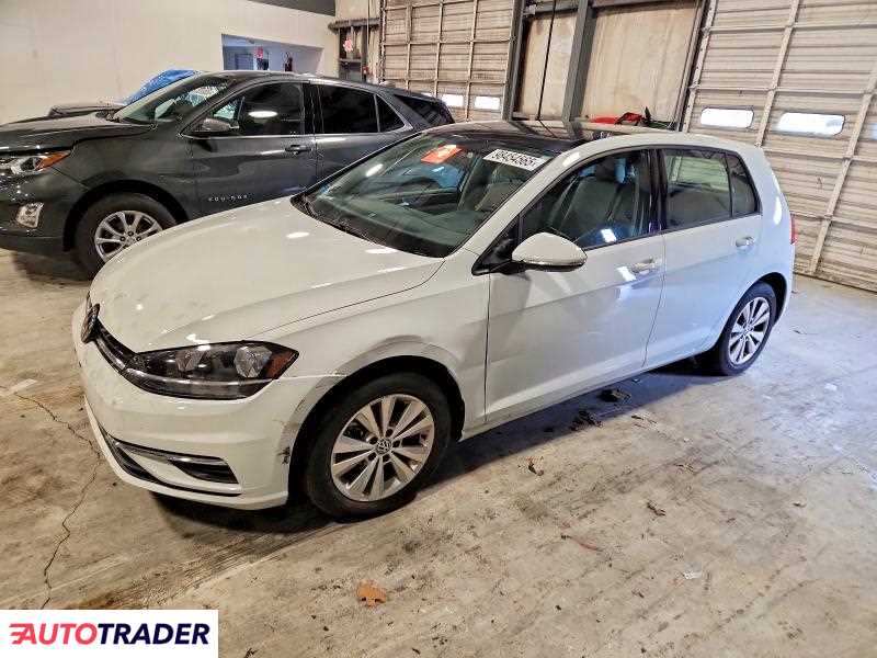 Volkswagen Golf 2021 1