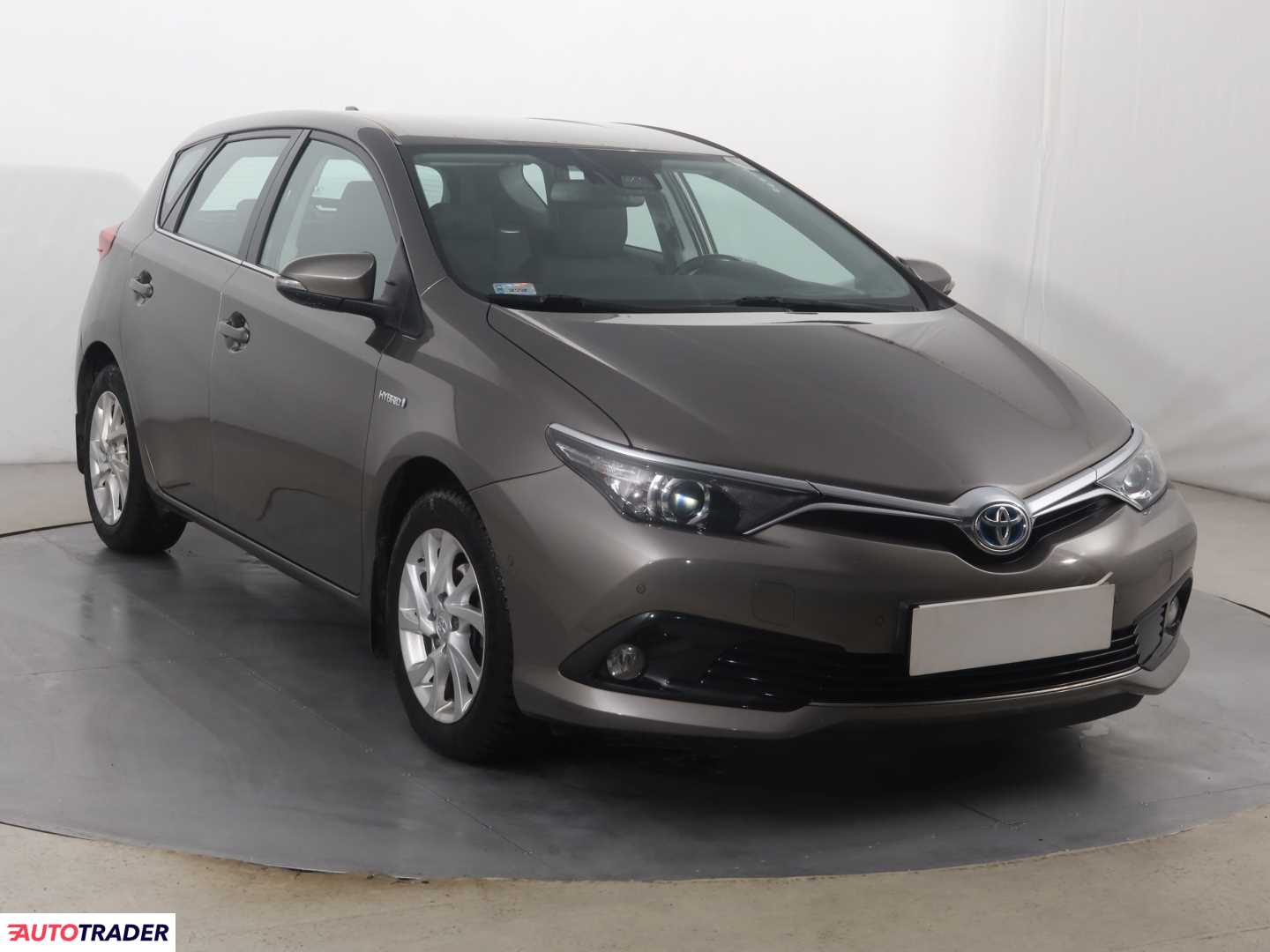 Toyota Auris 2017 1.8 134 KM