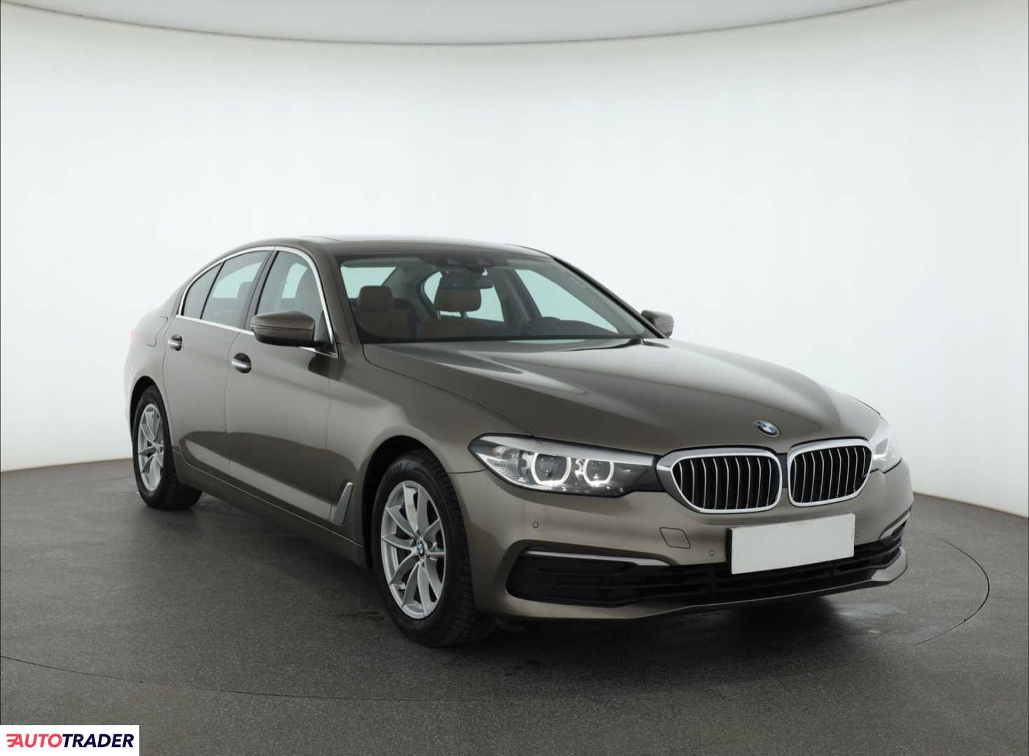 BMW 520 2.0 187 KM 2017r. (Piaseczno)