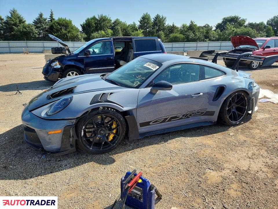 Porsche 911 2023 4