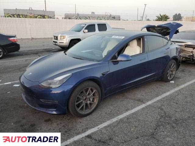 Tesla Model 3 2022