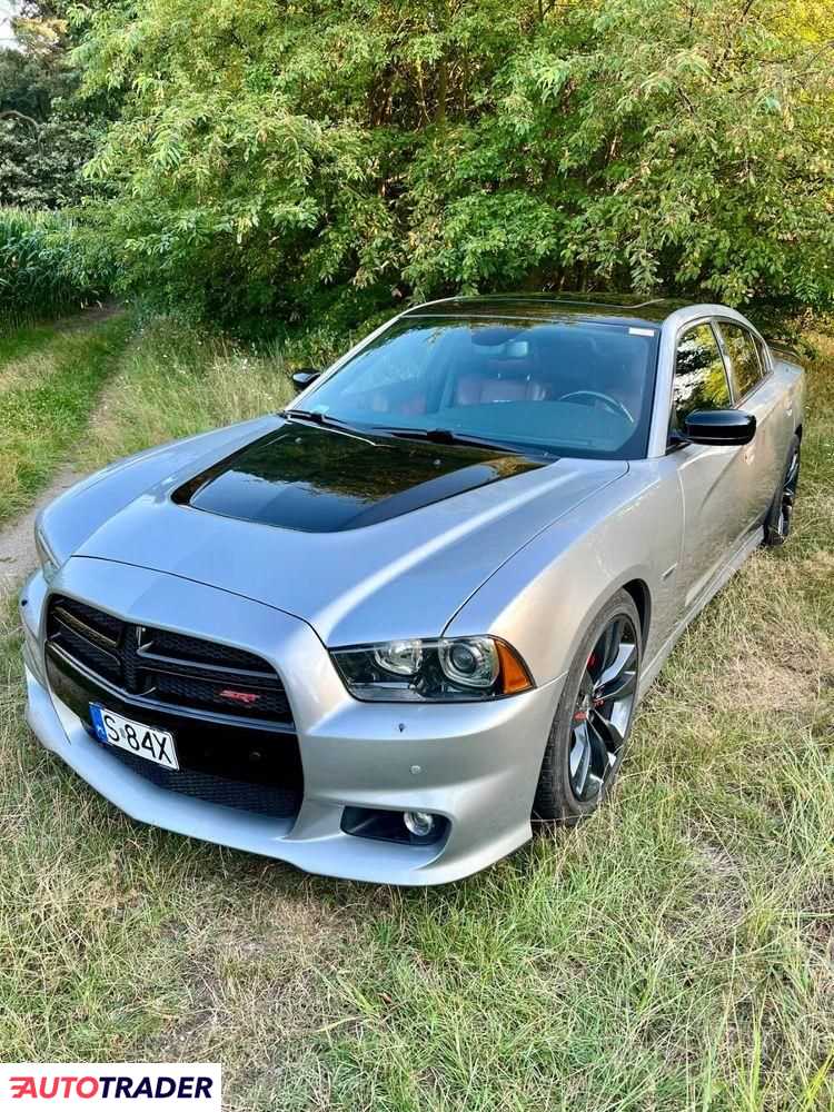 Dodge Charger 2013 6.4 492 KM