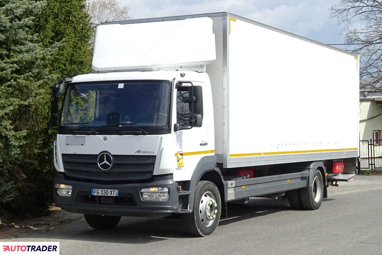 Mercedes 2016