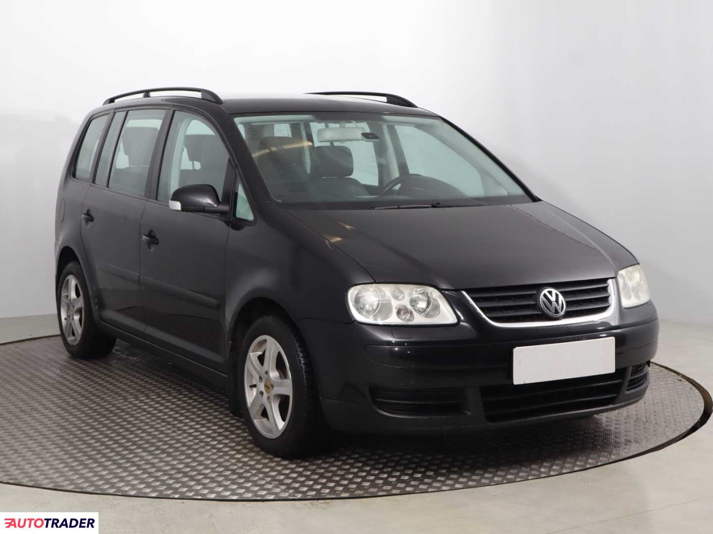 Volkswagen Touran 2005 1.6 113 KM