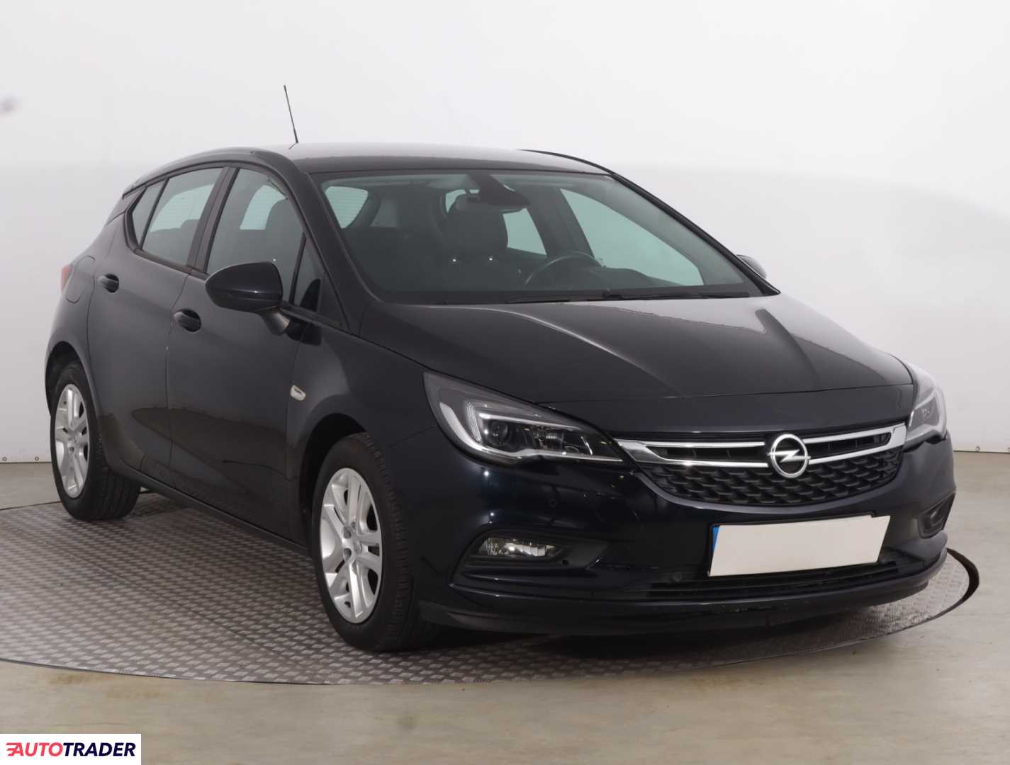 Opel Astra 2018 1.6 108 KM