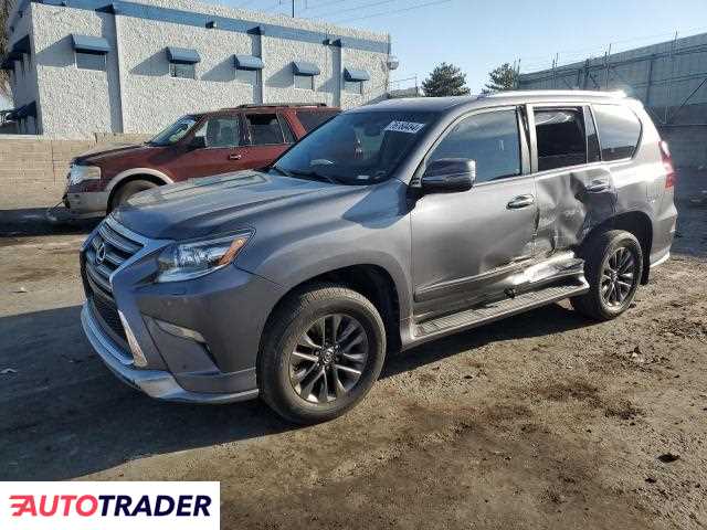 Lexus GX 470 2018 4