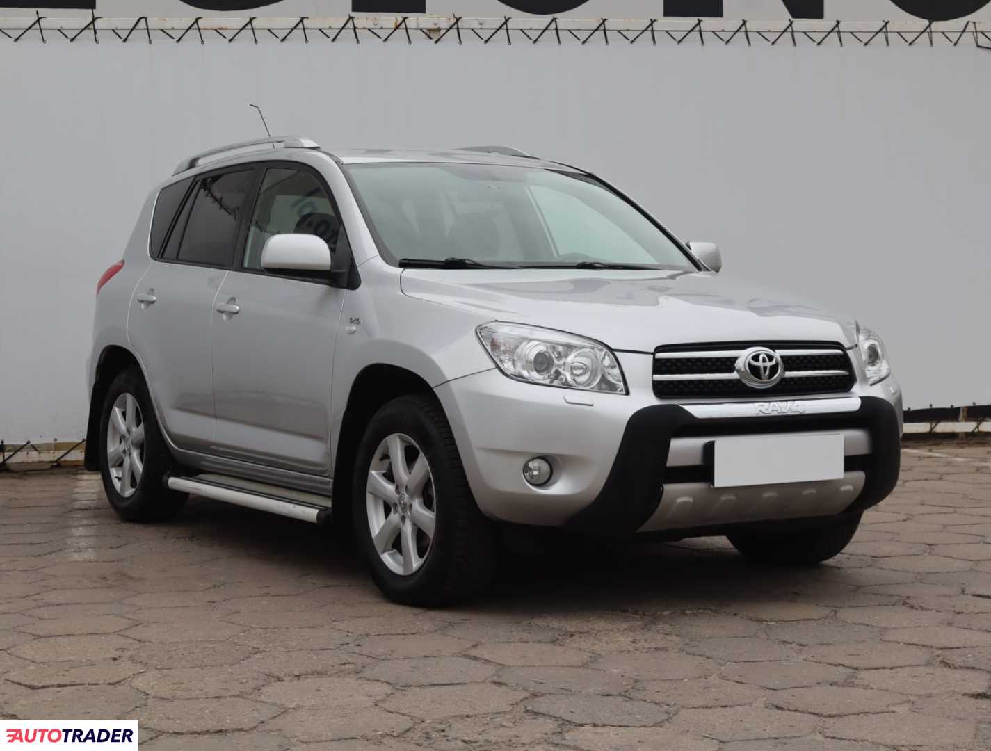 Toyota RAV 4 2008 2.2 134 KM