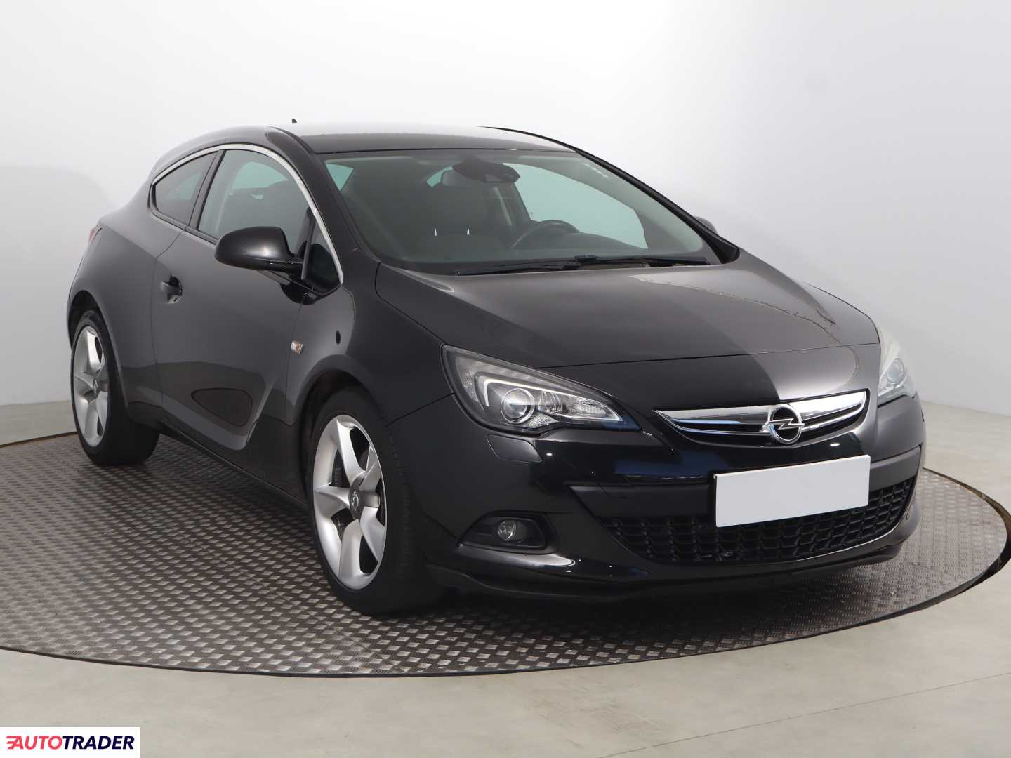 Opel Astra 2011 1.6 177 KM