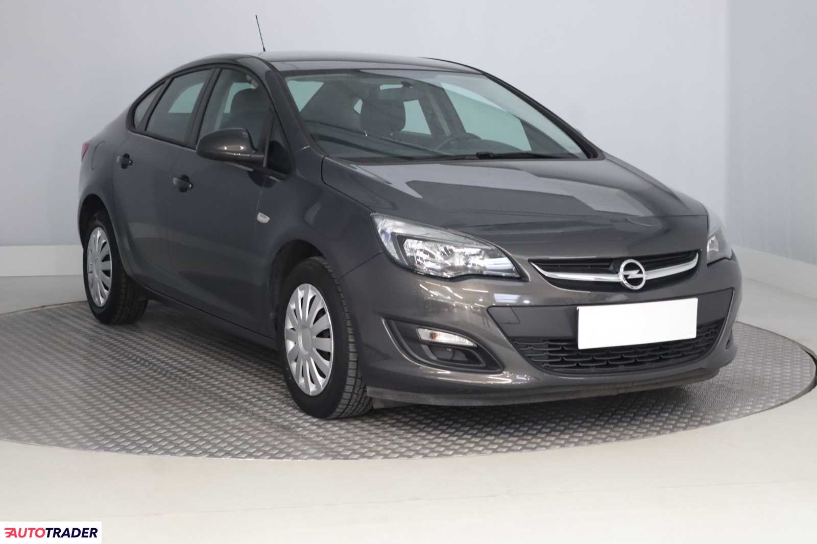 Opel Astra 2013 1.6 113 KM