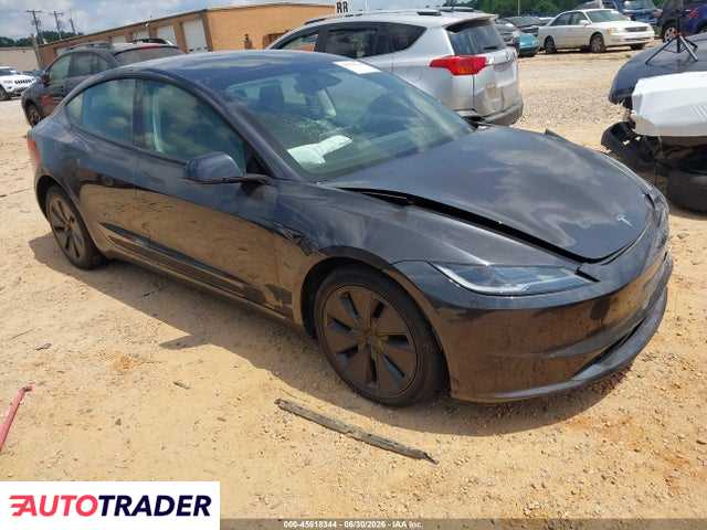 Tesla Model 3 2025