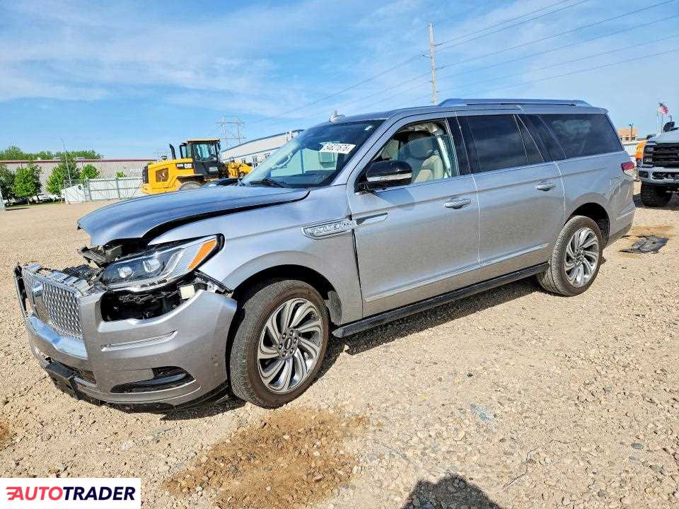 Lincoln Navigator 2024 3