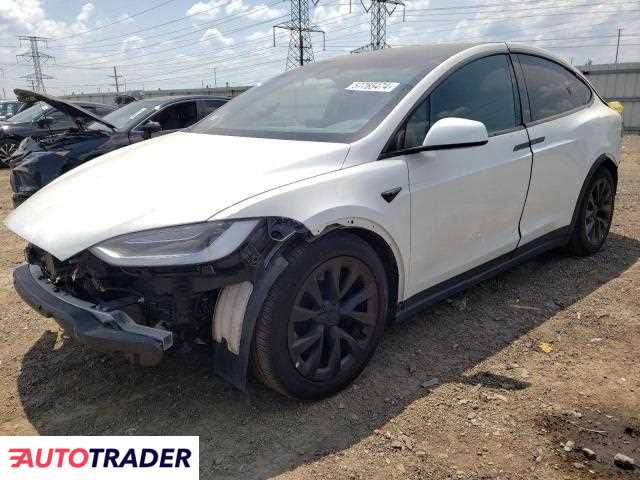 Tesla Model X benzyna 2022r. (ELGIN)