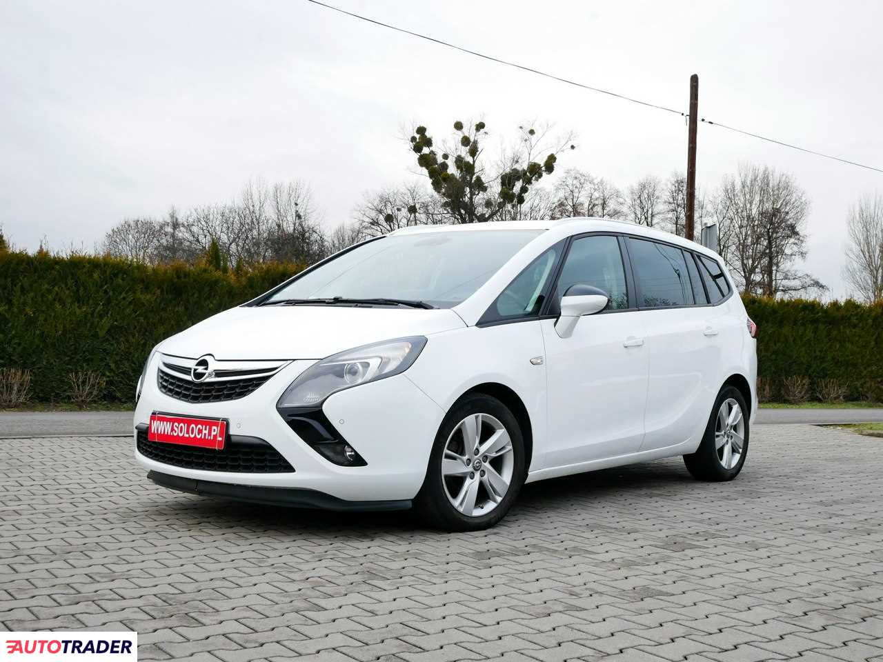 Opel Zafira 2015 1.6 120 KM