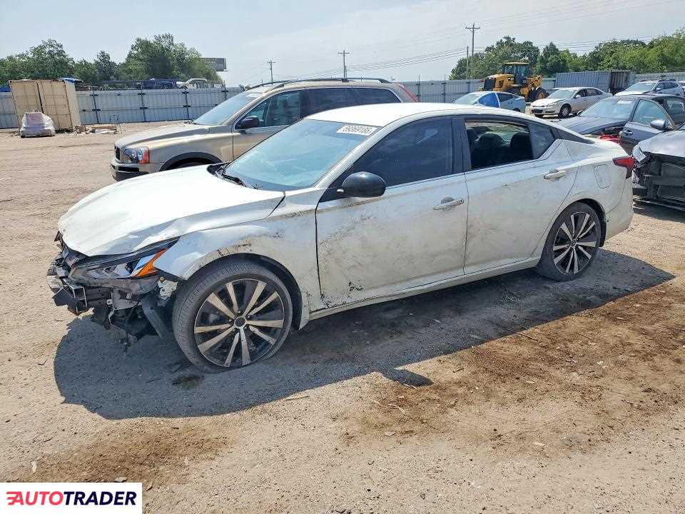 Nissan Altima 2020