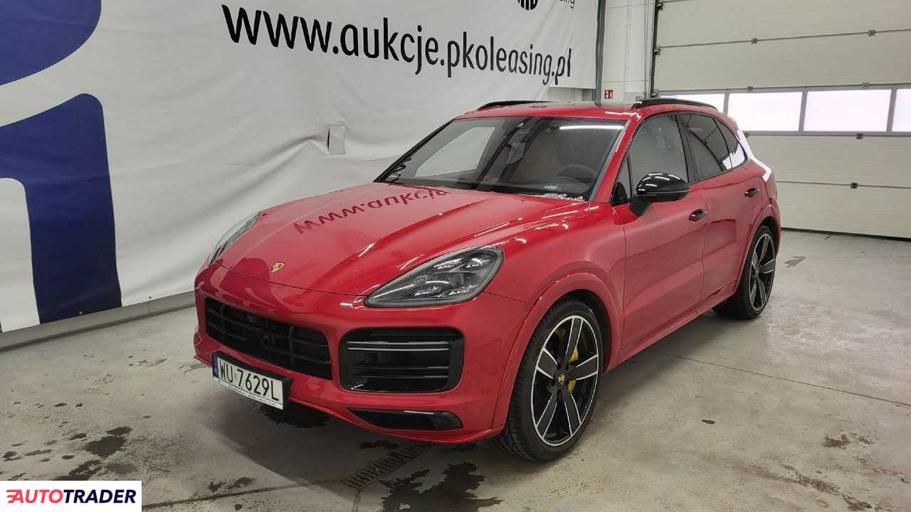 Porsche Cayenne 2023 3.0 340 KM