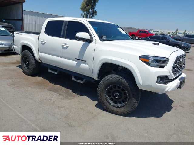 Toyota Tacoma 2021 3