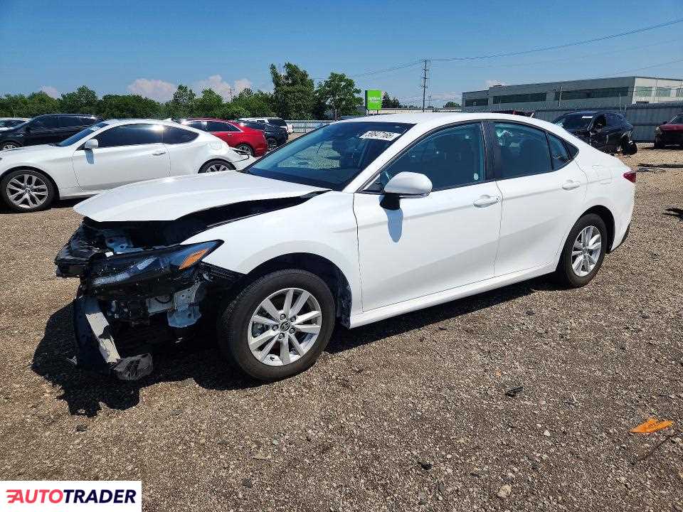 Toyota Camry 2025 2