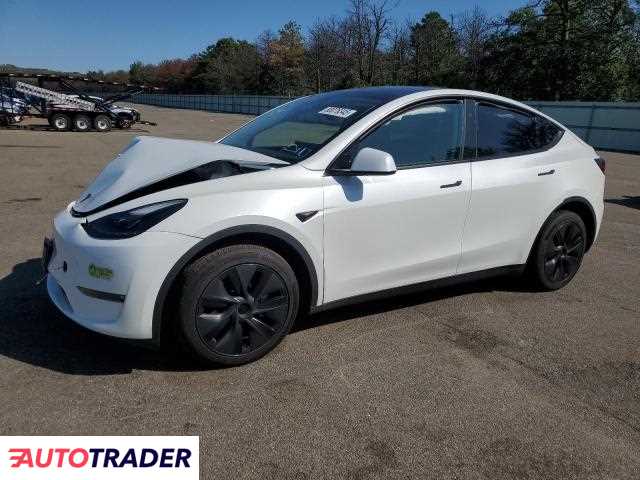 Tesla Model Y 2024 Tesla Model Y 2024