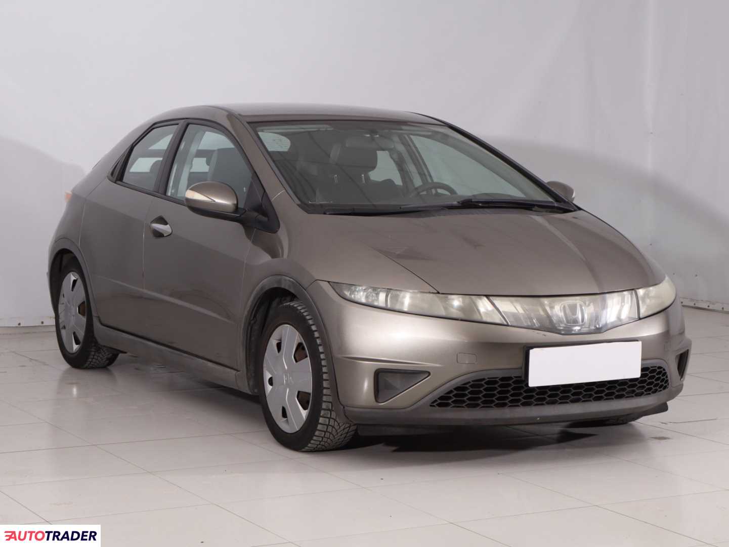 Honda Civic 2008 1.3 81 KM