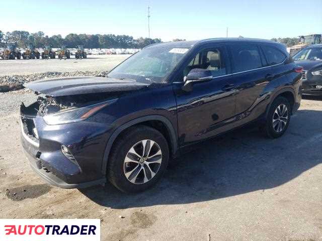 Toyota Highlander 3.0 benzyna 2021r. (DUNN)