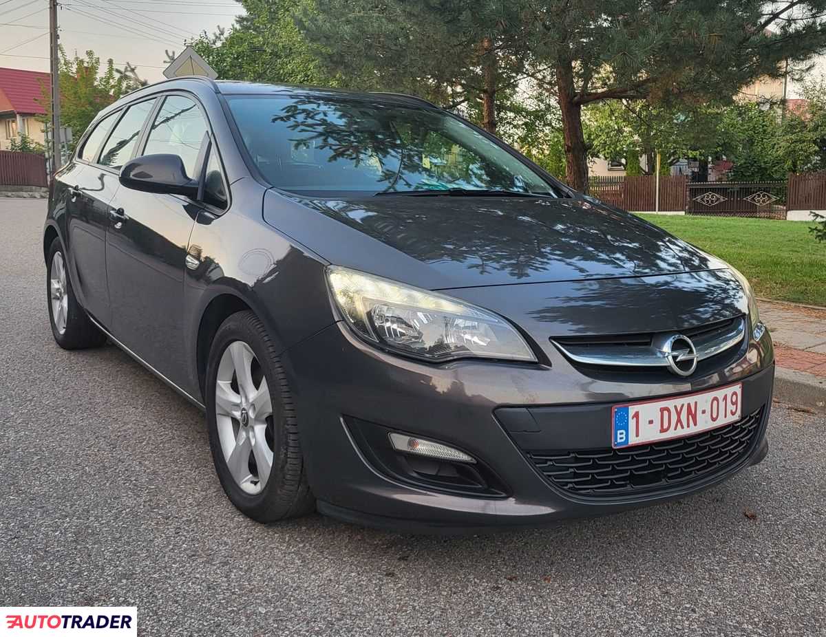 Opel Astra 2012 1.7 110 KM