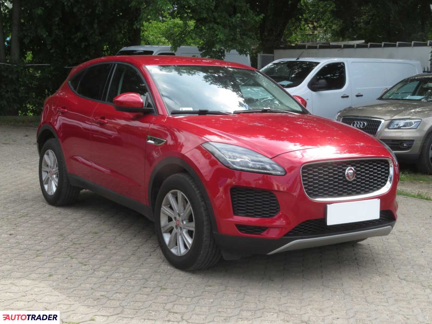 Jaguar E-PACE 2019 2.0 197 KM