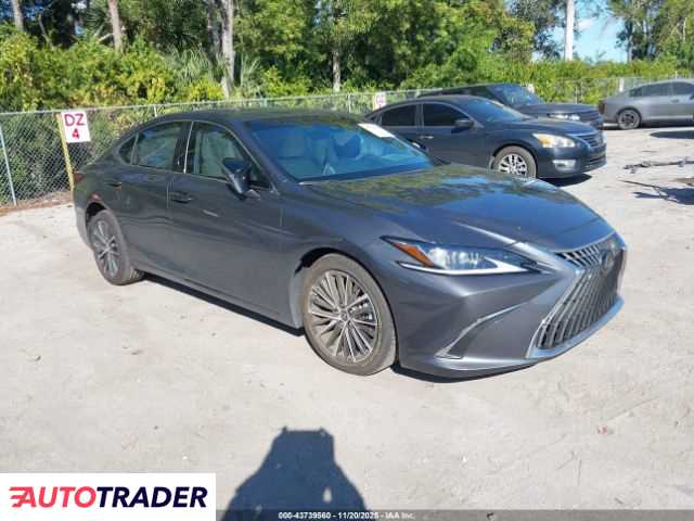 Lexus ES 2025 3