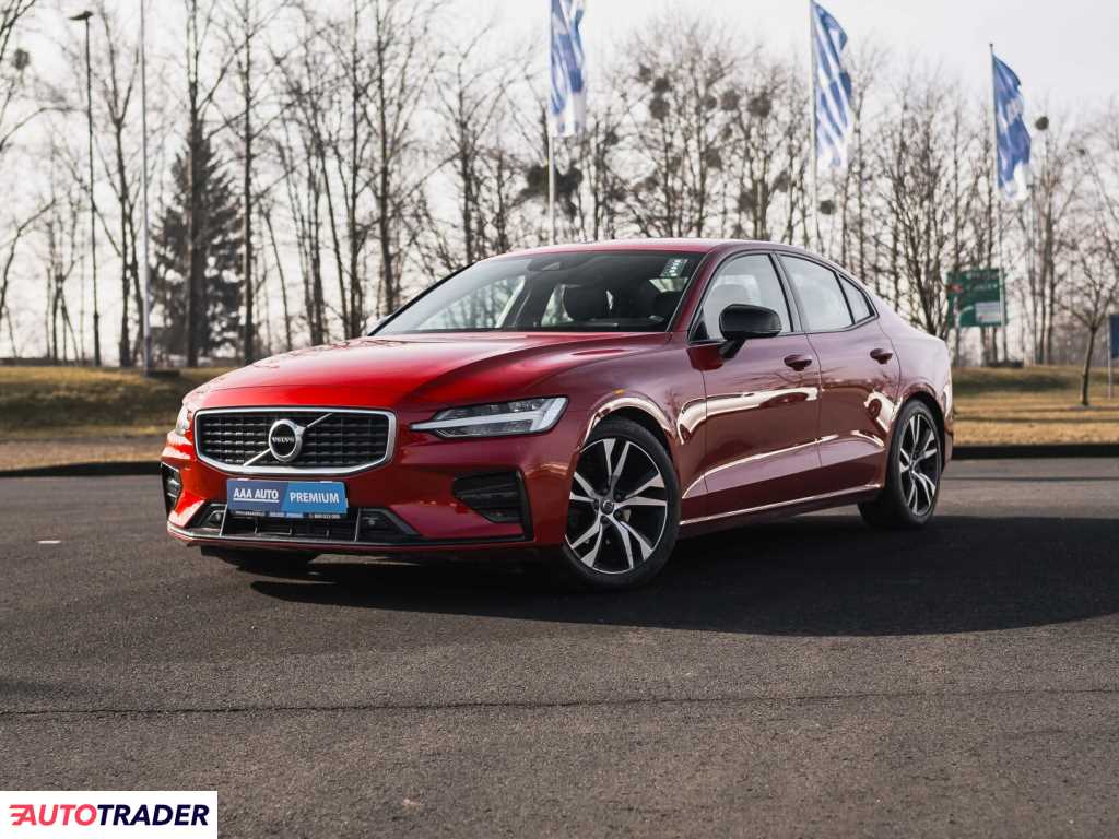 Volvo S60 2019 2.0 187 KM