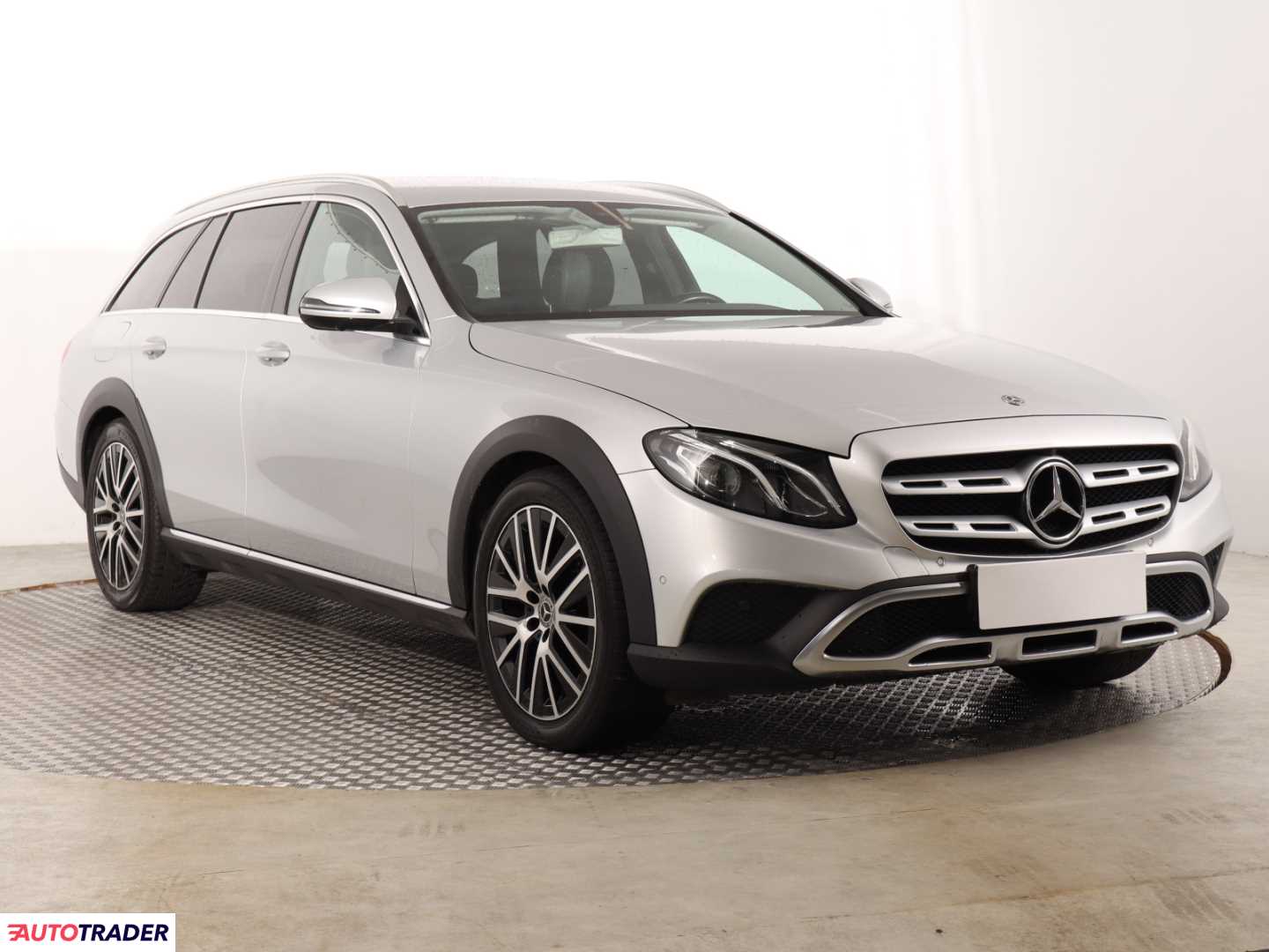 Mercedes E-klasa 2019 2.0 191 KM