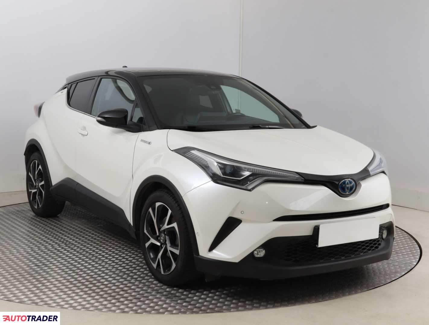 Toyota C-HR 2017 1.8 120 KM