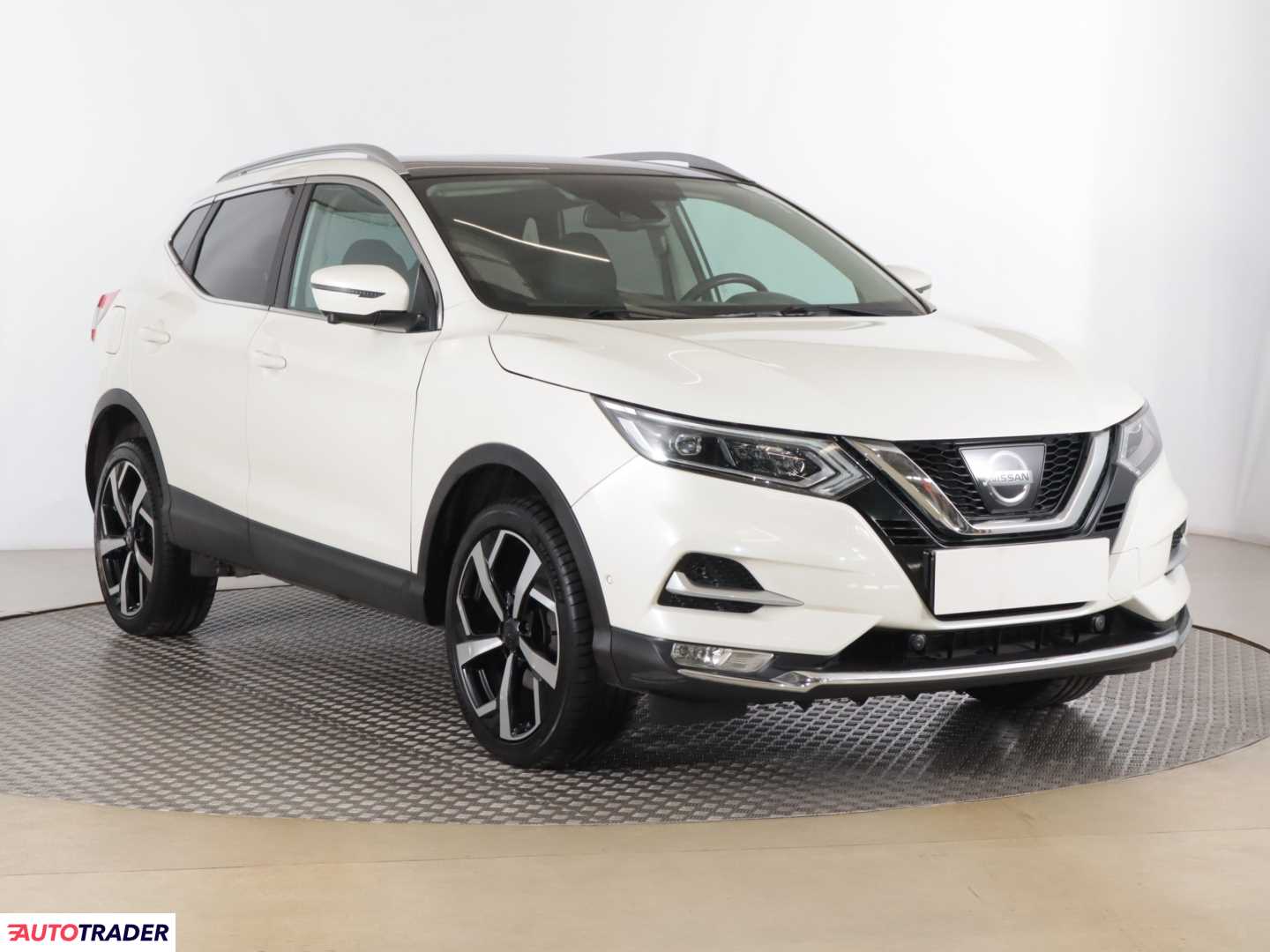 Nissan Qashqai 1.6 160 KM 2017r. (Piaseczno)