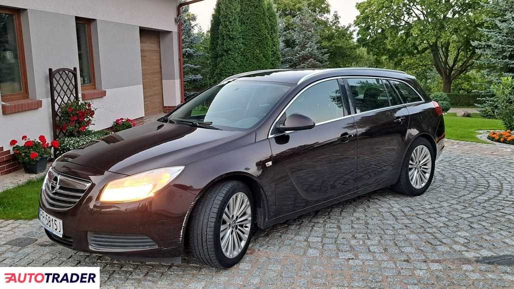 Opel Insignia 2013 2.0 130 KM