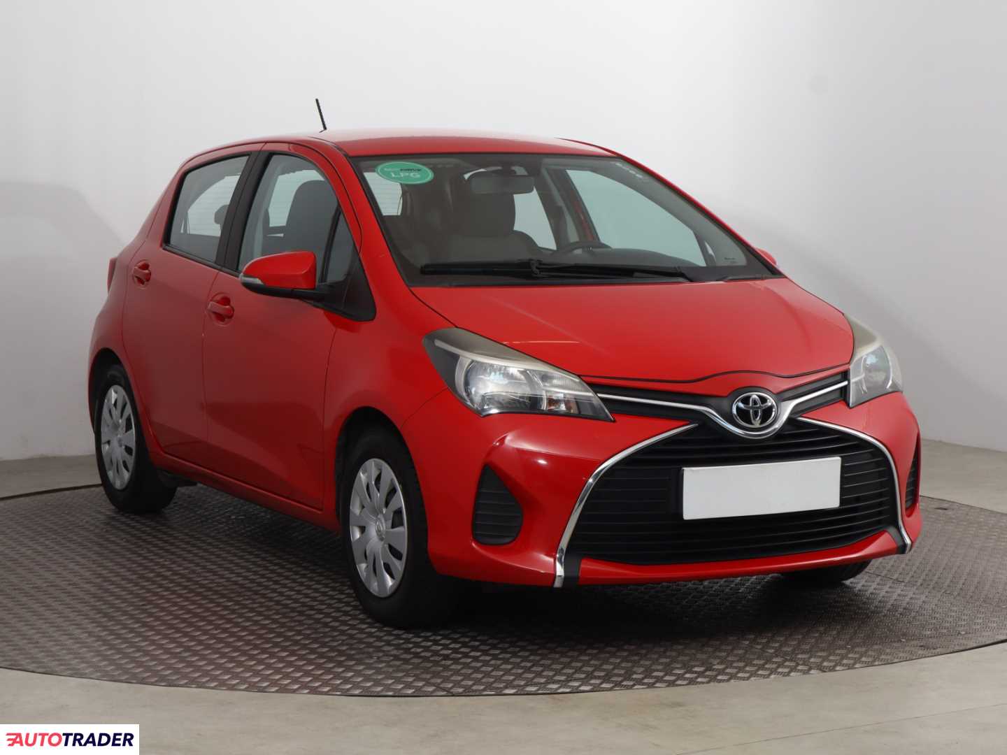Toyota Yaris 2014 1.0 68 KM