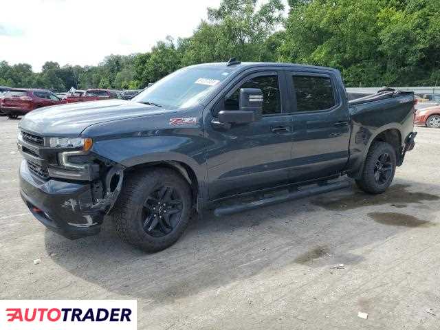 Chevrolet Silverado 5.0 benzyna 2020r. (ELLWOOD CITY)